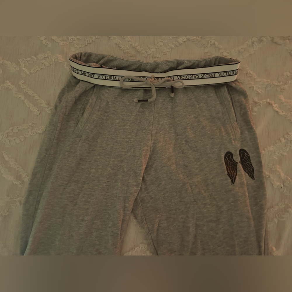 VICTORIA SECRET JOGGER SWEATPANTS